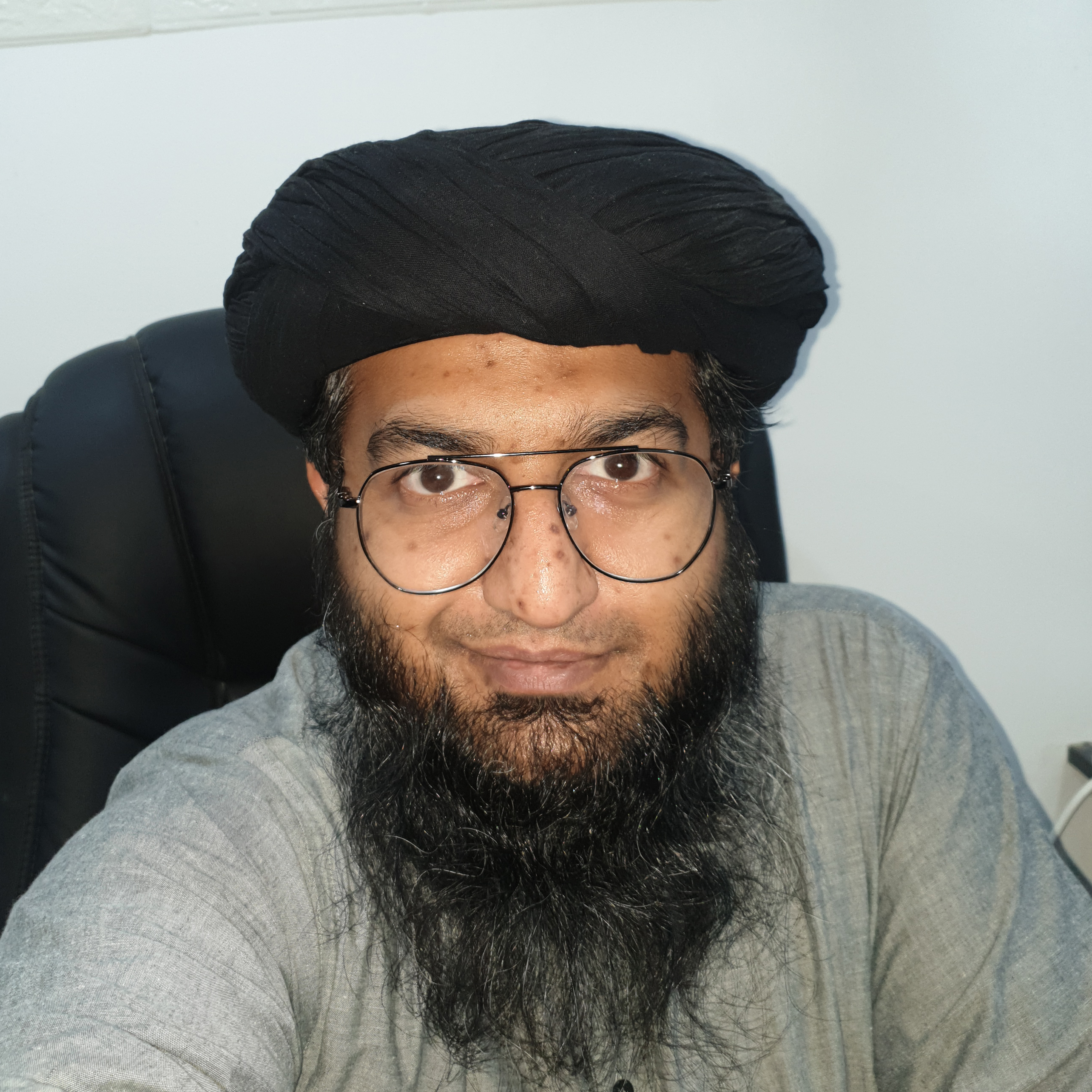 Dr. Hadi Zahid Rao, Dentist Surgeon