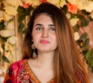 Dr. Asiya Khan, Dentist Surgeon